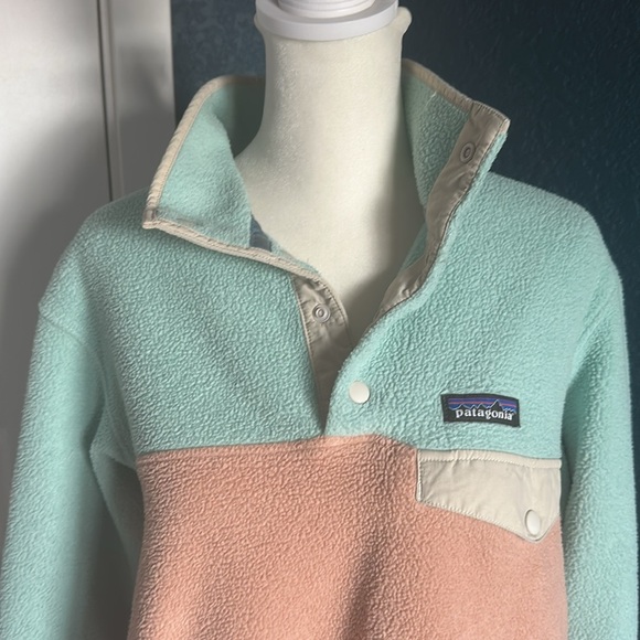 Patagonia | Lightweight Synchilla Snap-T Pullover - Picture 2 of 4